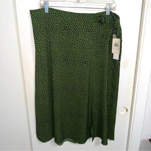 Green Polka Dot Midi Skirt NWT - Picture 2 of 11